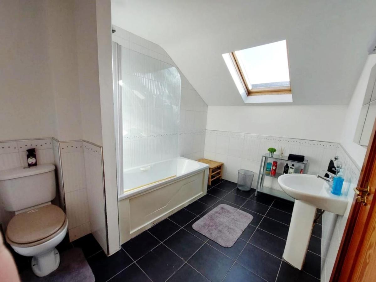 Private Accommodation In House Close To Galway City Extérieur photo