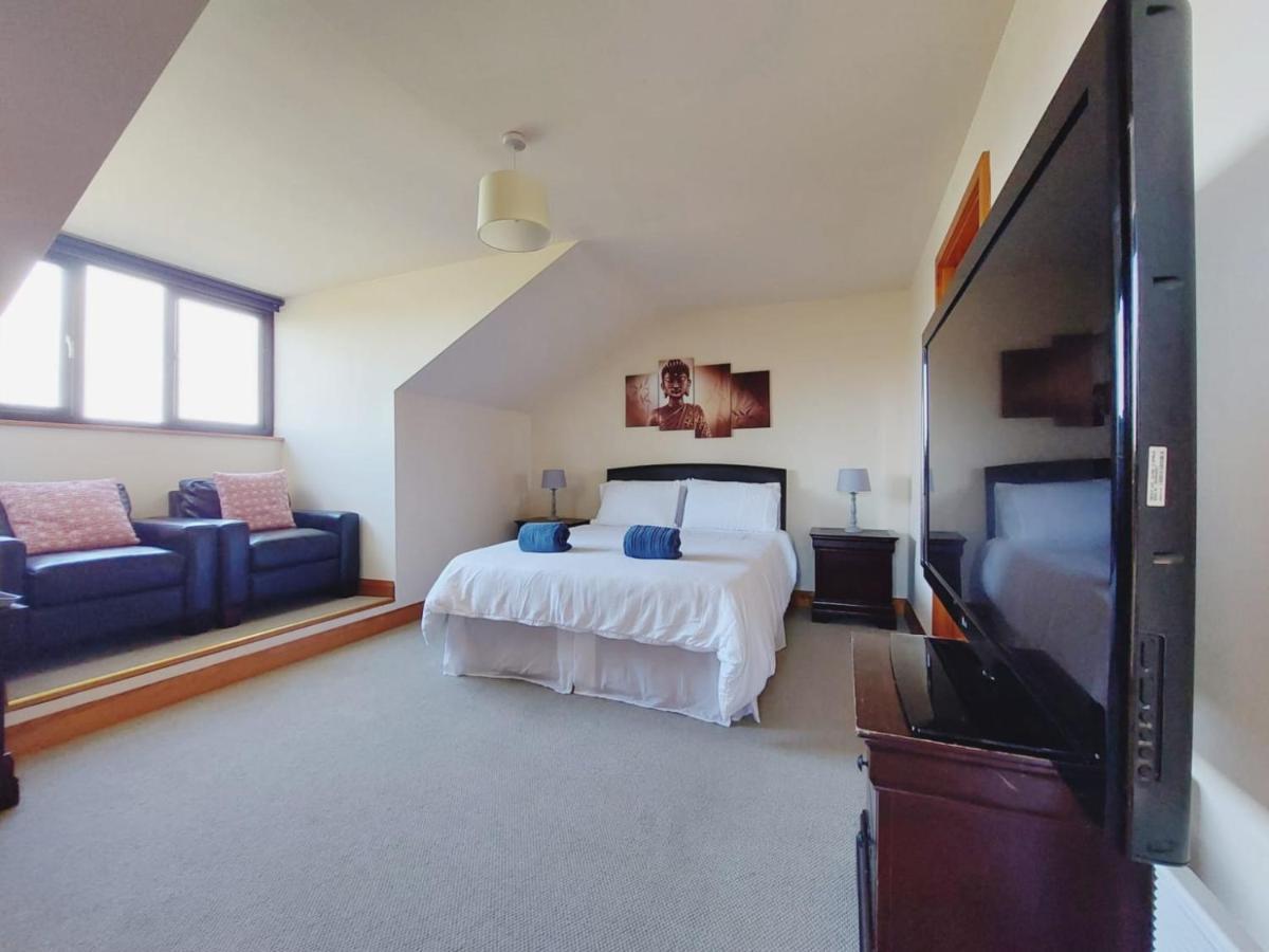 Private Accommodation In House Close To Galway City Extérieur photo